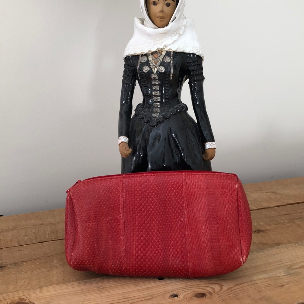 Vintage red makeup case
